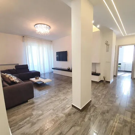 Apartment Parmhouse